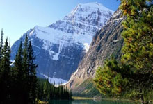 欧博：[图]英超-阿玛德戴帽安东尼失空门 曼联3-1南安普顿.